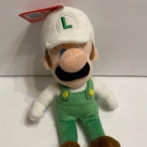 Super mario fire Luigi plush 9"H, licensed products!!